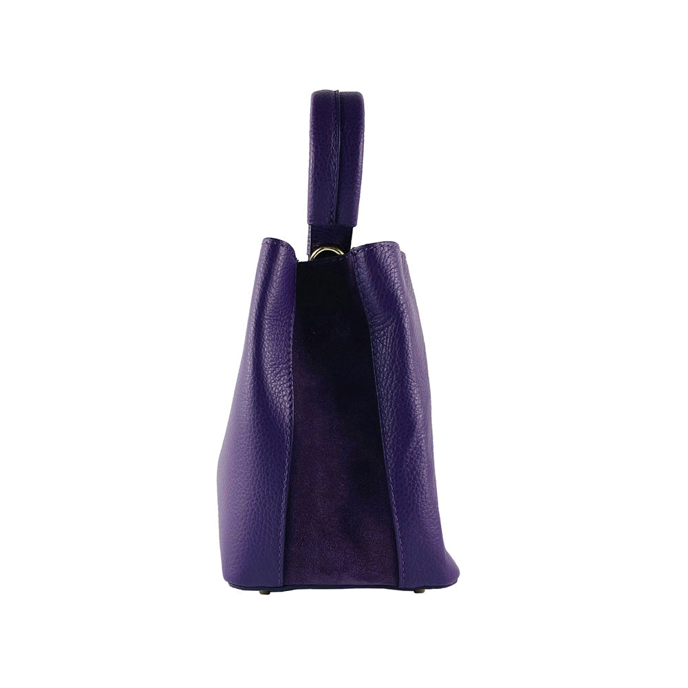 RB1006Y | Bucket Bag with Clutch in Genuine Leather Made in Italy. Shoulder strap with shiny gold metal snap hook attachments - Purple color - Dimensions: 16 x 14 x 21 cm + Handle 13 cm-1