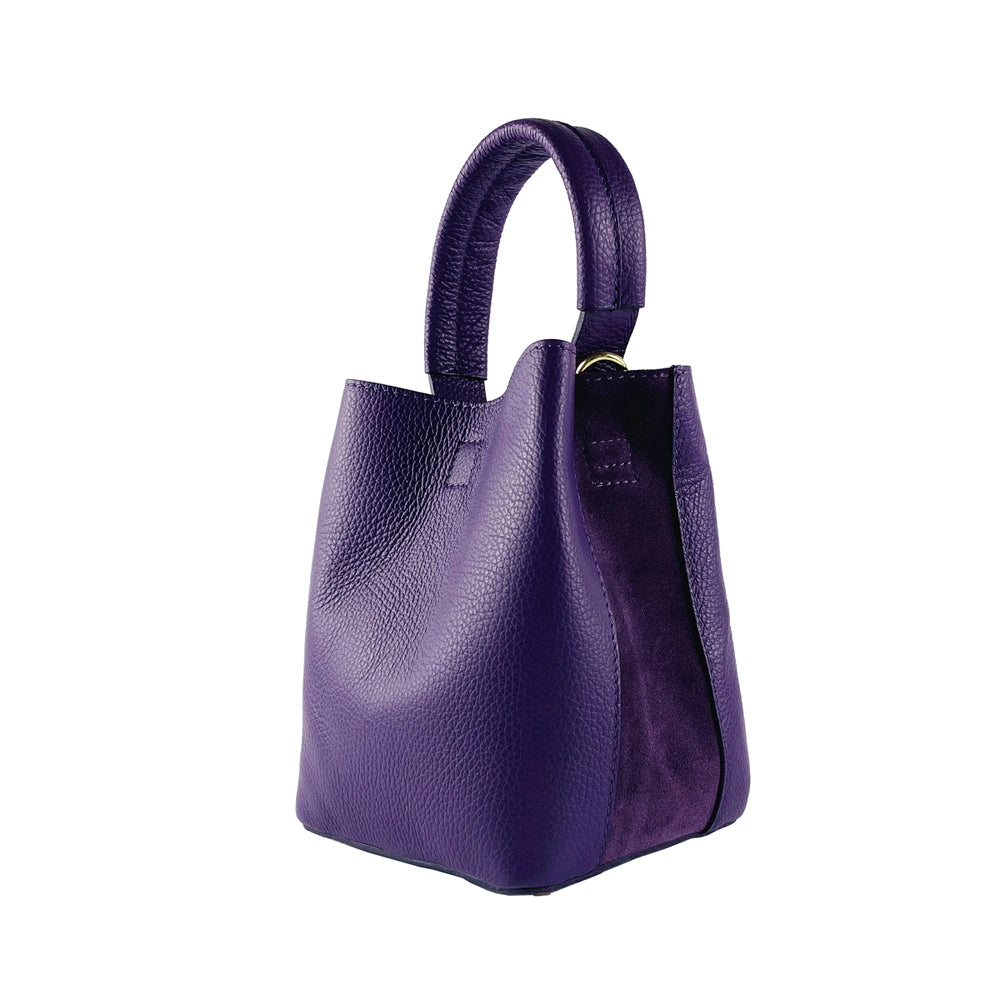 RB1006Y | Bucket Bag with Clutch in Genuine Leather Made in Italy. Shoulder strap with shiny gold metal snap hook attachments - Purple color - Dimensions: 16 x 14 x 21 cm + Handle 13 cm-2