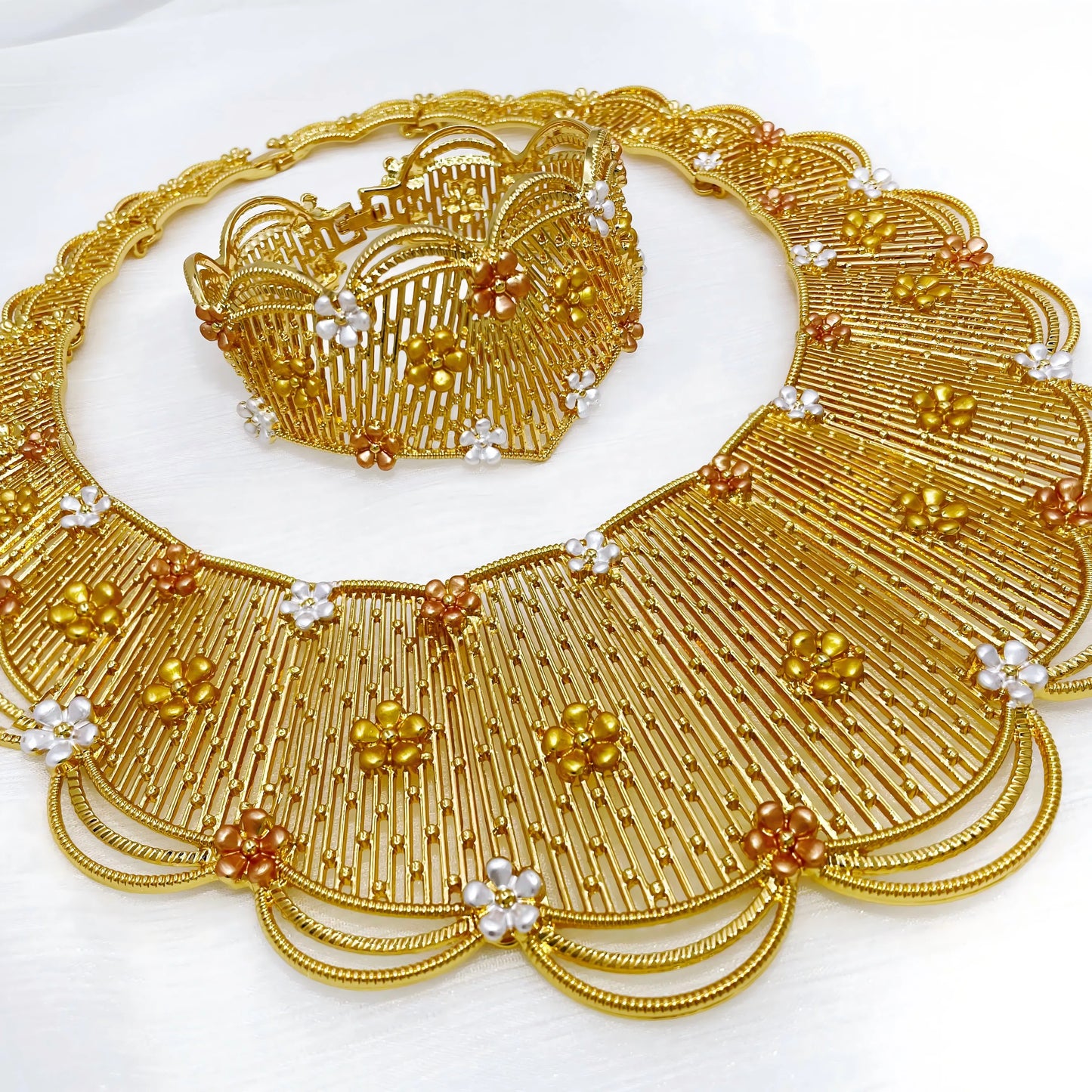 NNEOBA Jewelry Set Women Tricolor Necklace Earrings Bracelet Ring-3