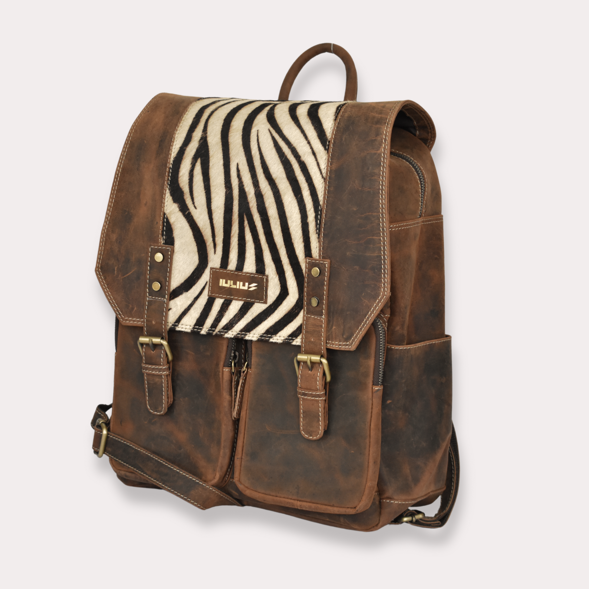 Mochila de Cuero Full Grain con Solapa Animal Print – Portátil 15,6” – IULIUS-0