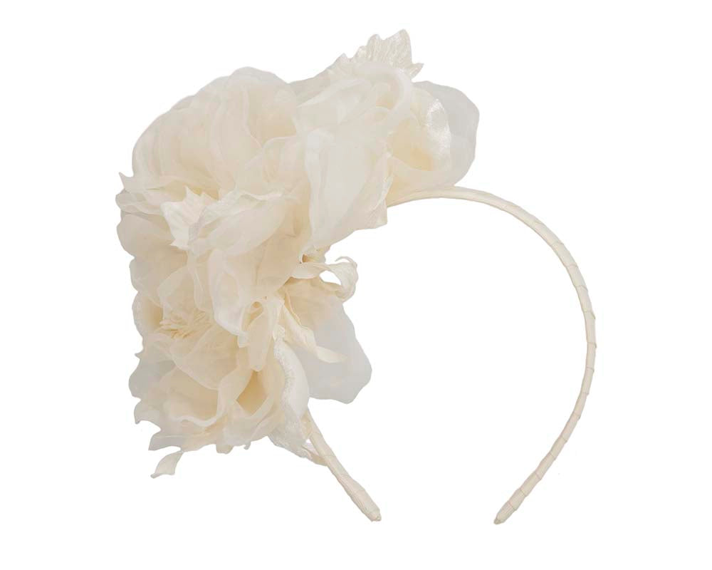 Ivory flower fascinator by Fillies Collection-1