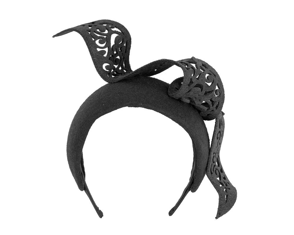 Bespoke black winter racing fascinator by Fillies Collection F695-1