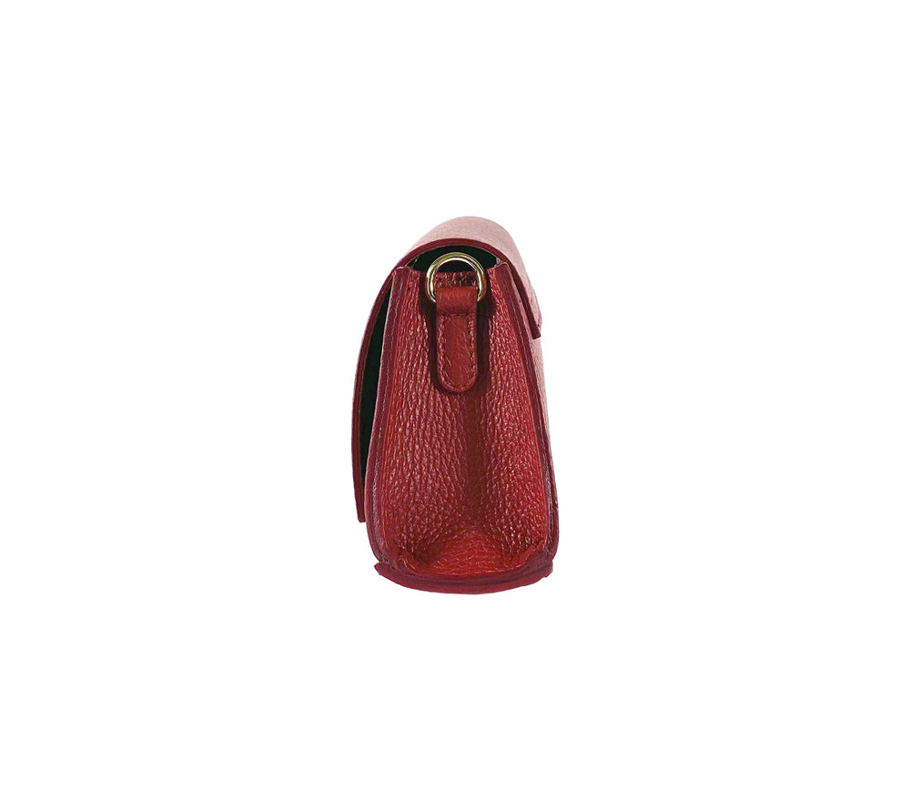 RB1009V | Women's Genuine Leather Shoulder Bag Made in Italy. Removable shoulder strap. Polished Gold Metal Snap Hook Attachments. Color: Red. Dimensions: 30 x 16 x 7 cm.-4