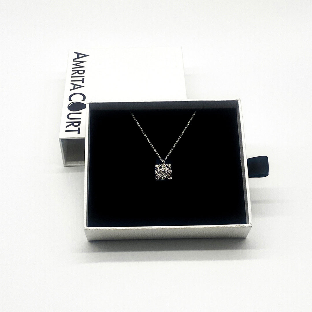 NNEDSZ Gift Box - Chest White Gold + Purify Oil Blend-2